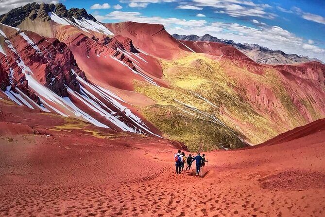1-day excursion to Color Mountain and Red Valley (Optional) - Rainbow Mountain at 5,000m: What You’re Really Signing Up For