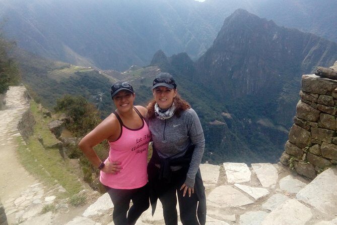 2 Day Hiking Short Inca Trail to Machu Picchu - Day 2: Early start to Machu Picchu, free exploration, and Huaynapicchu option