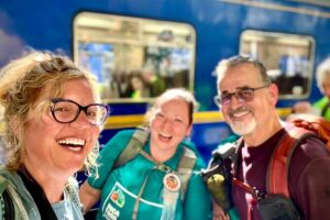 2 Day Inca Trail to Machu Picchu (Small groups) - Cusco to Km. 104: trains, Sacred Valley views, and the permit check