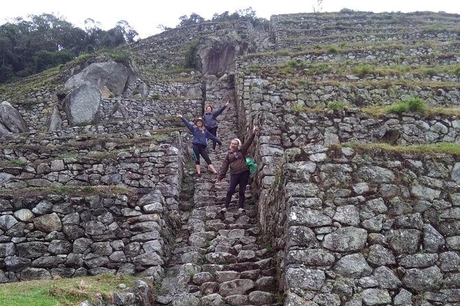 2-Day Machu Picchu Tour by Train from Cusco - Day 2 up to Machu Picchu: the shuttle ride and your guided 2.5-hour circuit