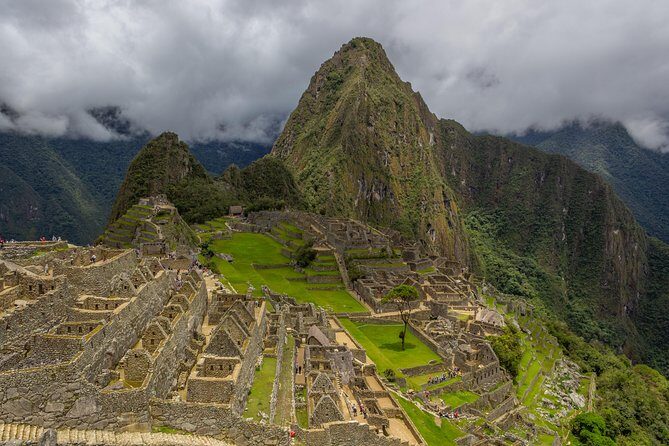2-Day Machu Picchu Tour by Train with Salt Mines and Moray - Day 2 Sunrise and Circuit Time at Machu Picchu (Plus the Huayna Picchu Option)