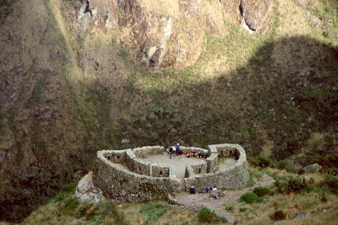 2-Day Private Short Inca Trail to Machu Picchu - Sun Gate to Machu Picchu: the payoff, plus crowd management