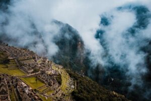2-Day Tour: Sacred Valley and Machu Picchu by Train - Day 2: Bus Up to Machu Picchu, Guided Entry, Then Free Time