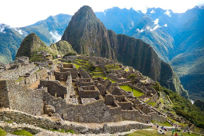 2-Day Tour: Sacred Valley & Machu Picchu – All Tickets Included - Taray viewpoints and the quick photo break