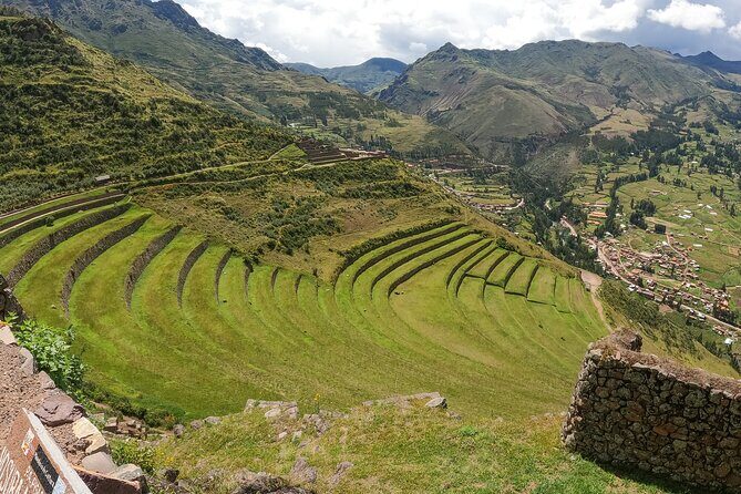 2-Day Tour: Sacred Valley & Machu Picchu – All Tickets Included - Ollantaytambo ruins and the Machu Picchu connection