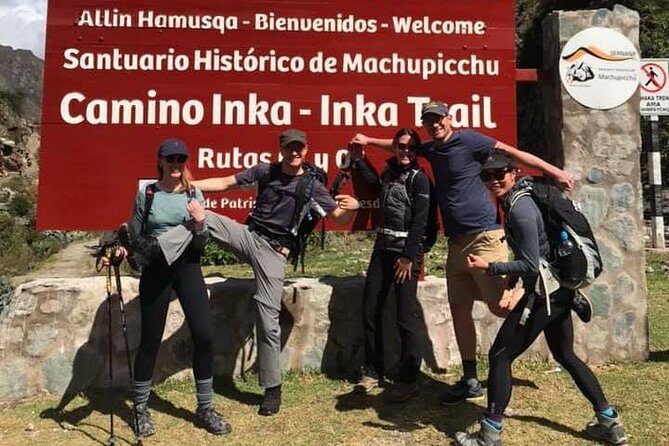 2 Days Inca Trail to Machu Picchu with hotel - Day 1: early Cusco pickup, train to Km. 104, and the Wiñaywayna start
