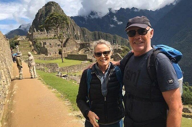 2 Days Sacred Valley and Machu Picchu Experience - Ollantaytambo fortress: engineering you can still feel