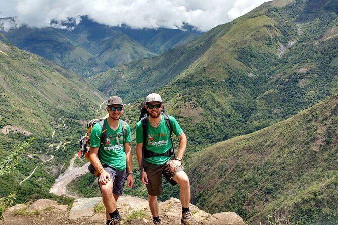 4-Day Inca Jungle Trail to Machu Picchu Hiking and Biking Tour - Day 3: Vilcanota River crossing, suspension bridges, and Inti Watana