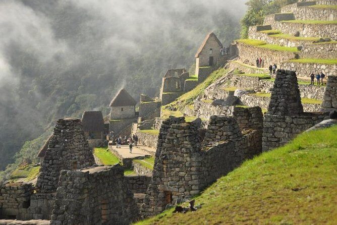 4-Day Lares Trek to Machu Picchu from Cusco - Day-by-day: Lares highlands to an early misty Machu Picchu morning