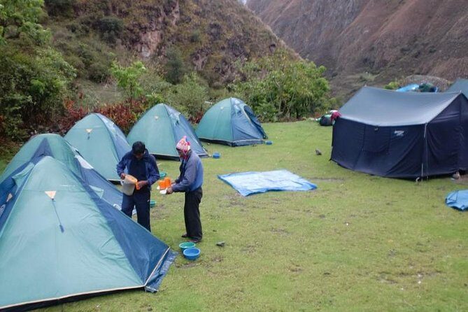 4-Day Salkantay Trek to Machu Picchu - Day 3 Upper jungle to Aguas Calientes: you trade altitude for warmer air