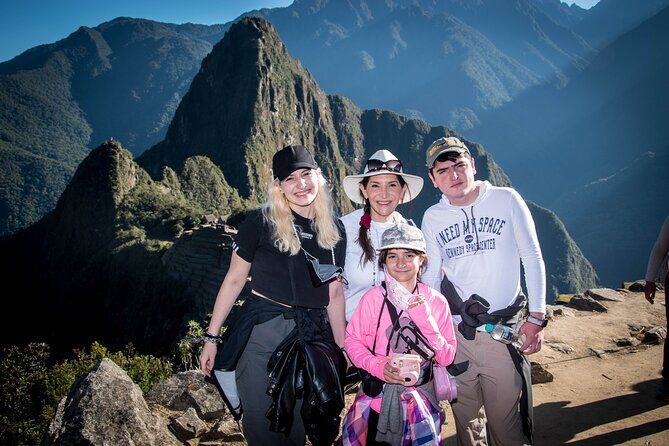5-Day Private Tour to Cusco Sacred Valley and Machu Picchu - Day 1 in Cusco and the Sacred Valley: Condors, Pisac, and Urubamba