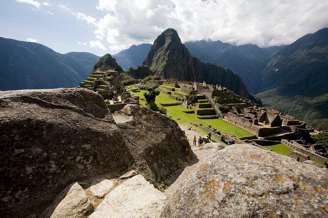 6 Days Exploring Cusco, Sacred Valley & Machu Picchu - Machu Picchu Day: Voyager Train, Bus Ride, and Circuit 2 Planning