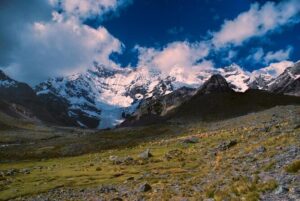 Ausangate Trek 5 Days - Day 1: Upis Village, Hot Springs, and Your First Apu Ausangate Views