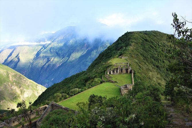 Choquequirao Trek 4 days and 3 nights - Your Team on the Trail: Guides, Porters, and That Small-Group Calm