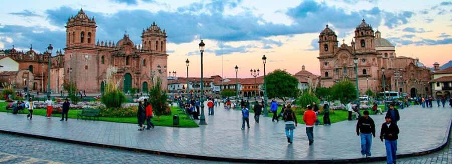 City Tour in Cusco: Qurikancha and Sacsayhuaman - The Between-Stops Reality: Bus Rides, Scenic Drives, and Short Walks