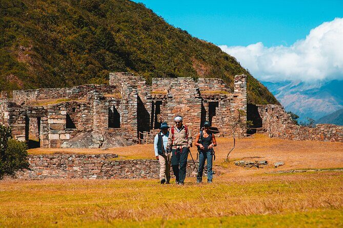 Classic Choquequirao Trek – 5 Days / 4 Nights - Day 5: Capuliyoc goodbye, Saywite sacred stone, and Conoc hot springs