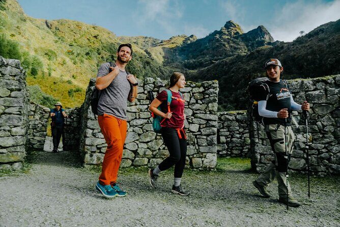 Classic Inca Trail to Machu Picchu – 4 Days / 3 Nights - Day 1 from Cusco to Ayapata: acclimate gently, then start stacking ruins