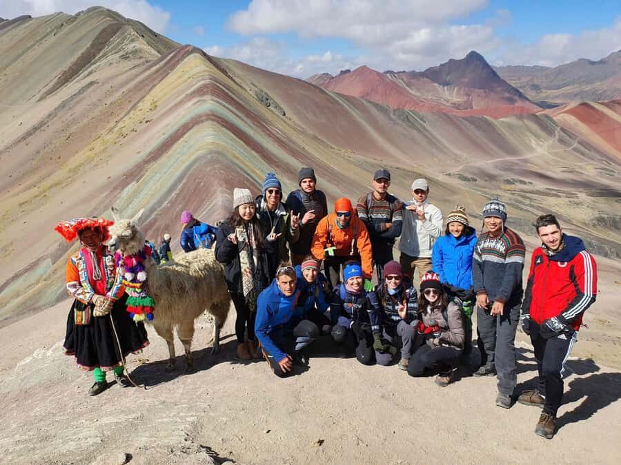 Cusco: #1 Rainbow Mountain & Red Valley Day Trip with Meals - Guides, oxygen gear, and what support actually looks like