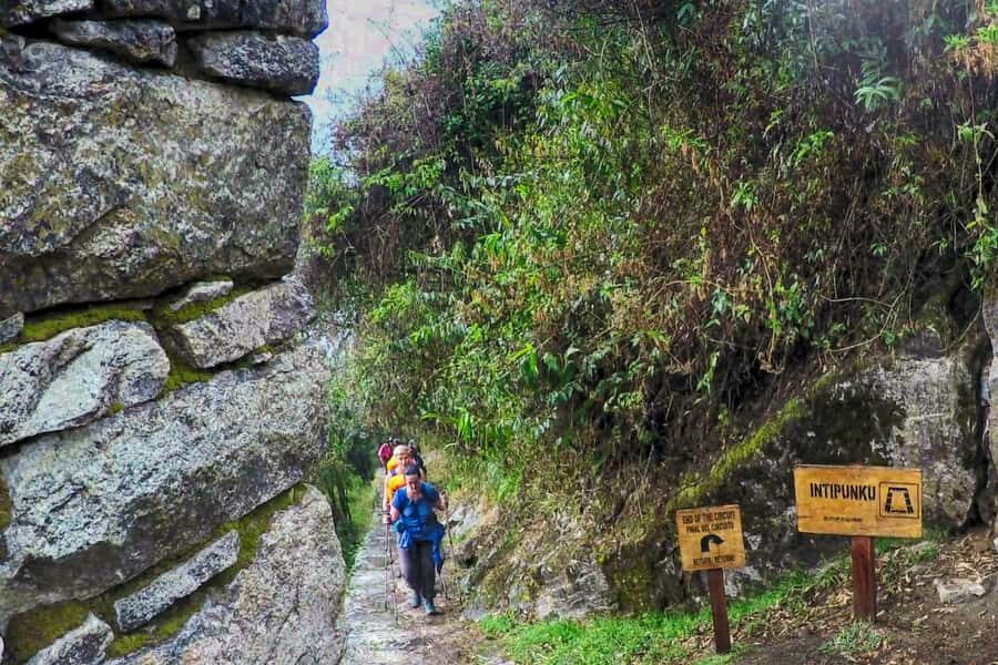 Cusco: 4-Day Inca Trail to Machu Picchu with Accommodation - Day 1: 6:00 AM Cusco pickup, Abra Málaga downhill, and an eco-house night