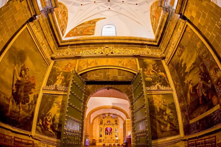 Cusco: City and Nearby Ruins 5-Hour Guided Tour - Qenqo (Zigzag): Subterranean Passages and Carved Stone Rooms