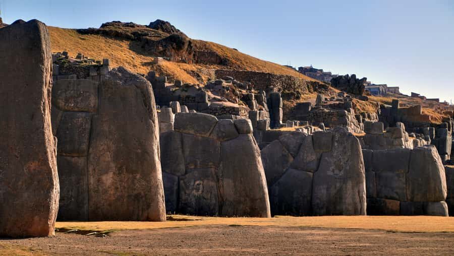 Cusco: City and Nearby Ruins 5-Hour Guided Tour - Tambomachay and Puka Pukara: Baths and a Military-Style Lookout