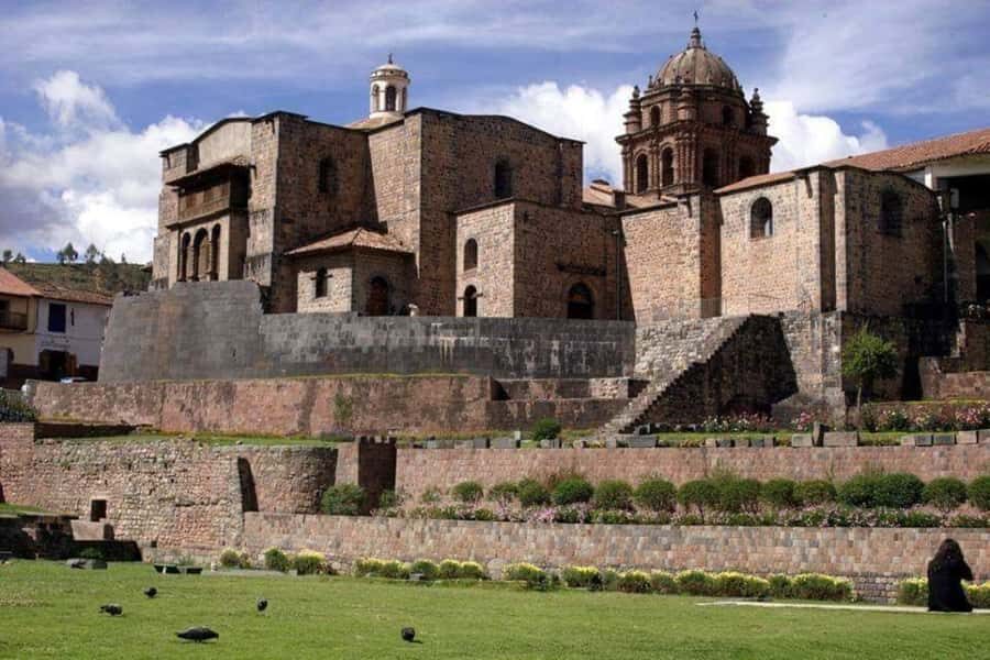 Cusco: Half-Day City Tour - Sacsayhuamán: the limestone blocks and the solar shrine theory