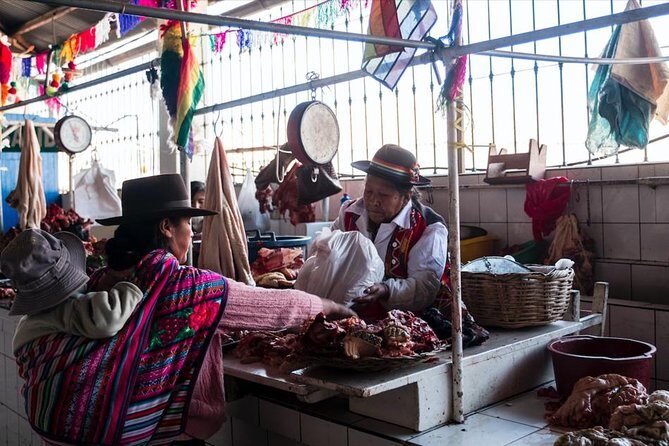 Cusco Photo Day Tour - Santa Ana: UMA Café breakfast and the Arch viewpoint most people miss
