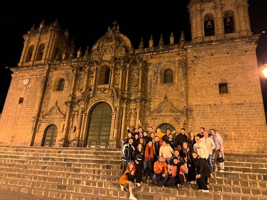 Cusco: Pub Crawl with Skip-the-Line Access and Drinks - San Blas meeting point and the first restobar with a view