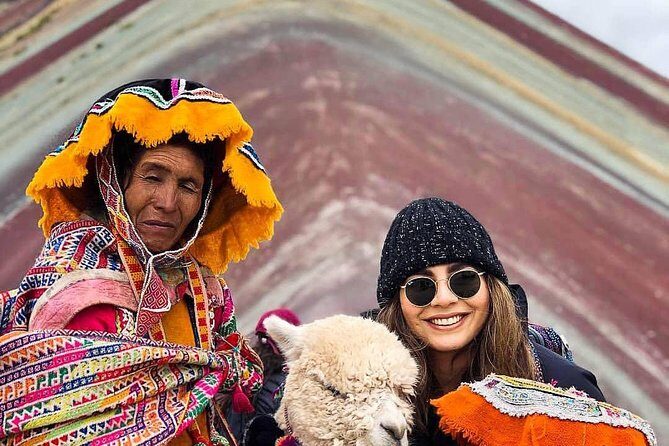 Cusco: Rainbow Mountain & Red Valley Premium Day Trip with Meals - On-summit timing: why arriving early changes your photos