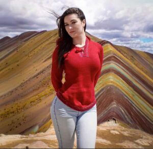 Cusco: Rainbow Mountain Tour and Red Valley Hike (Optional) - The drive to Cusipata: breakfast, van comfort, and glacier sighting time