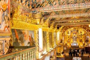 Cusco: Scenic Sun Route to Puno with Buffet Lunch - Andahuaylillas Church: The Golden Baroque Stop That Sets the Tone