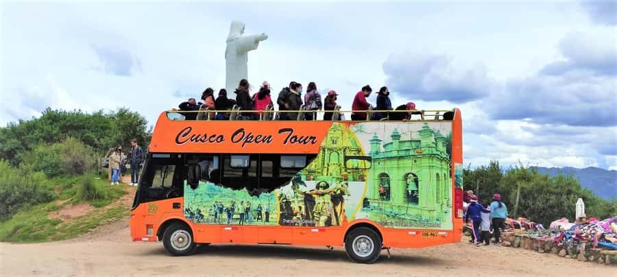 Cusco: Sightseeing Tour of the City on an Open-Top Bus - Plaza de Armas to Coricancha: a first look at Cusco’s city spine