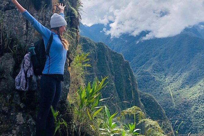 Exclusive Huayna Picchu Tour in 1 Day from Cusco - The Machu Picchu Ruins Time: Self-Guided With Helpful On-Site Support