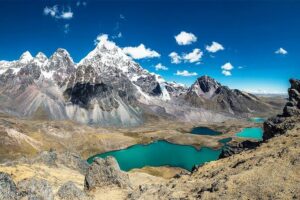 Excursion to Ausangate 7 lakes from Cusco. - The main event: hiking between seven lagoon colors