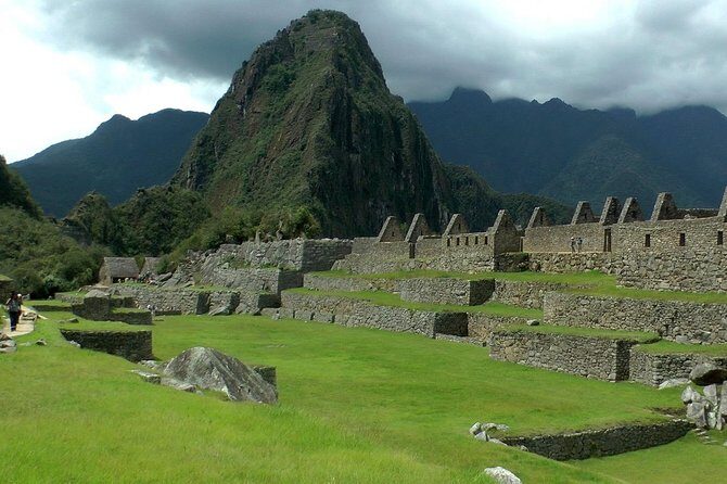 Excursion to Machu Picchu from Cusco full day - Private Service - Cusco pickup and the train plan via Ollantaytambo