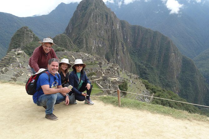 Excursion to Machu Picchu in 1 day from Cusco with Vogager Train Inca Rail - Inside the Santuario Histórico de Machu Picchu: your 2-hour core visit
