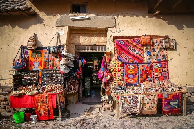Excursion to Sacred Valley Full Day & Buffet Lunch |Group Tour| - Stop 2: Puente Pisac + buffet lunch (about 30 minutes)