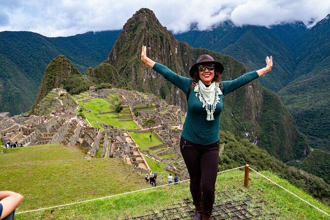 From Cusco - 2-Day Tour to the Sacred Valley and Machu Picchu with Lunch - Urubamba lunch break: the comfortable mid-day reset