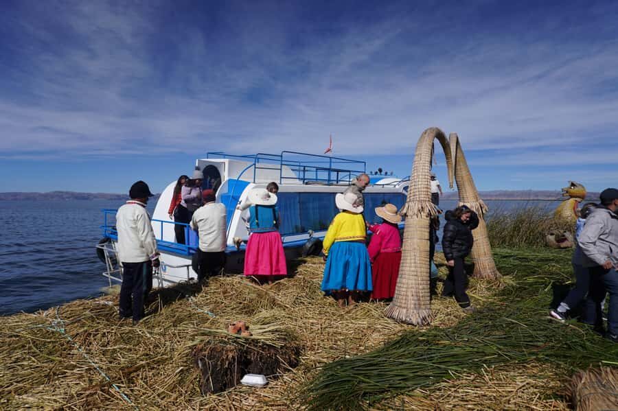 From Cusco: Lake Titicaca, Uros and Amantani by sleeper bus - Uros to Amantani: what the long speedboat leg is really for