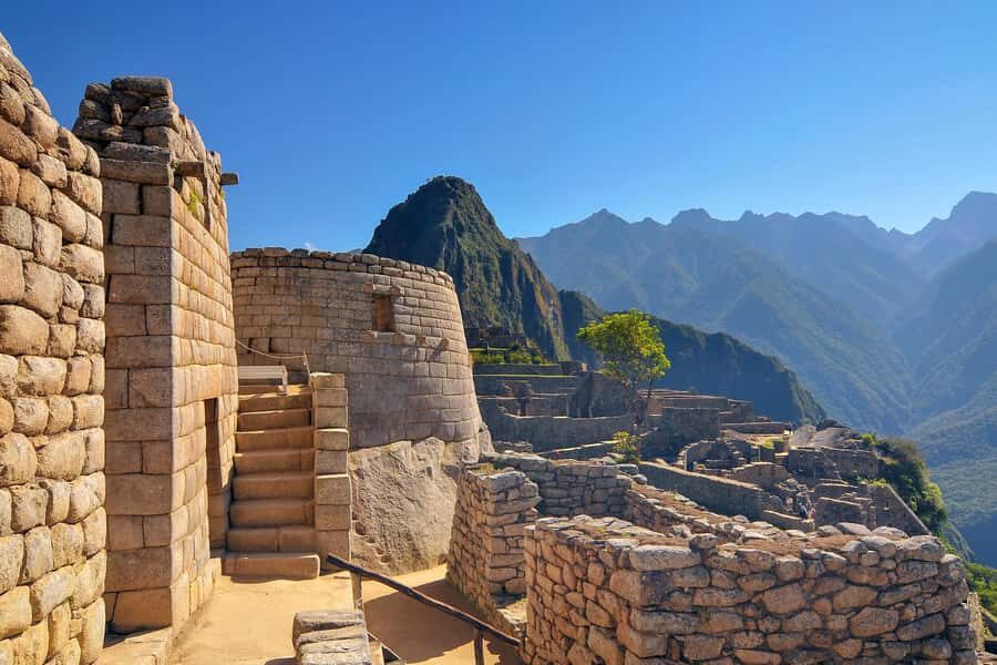 From Cusco: Machu Picchu Full-Day Guided Tour - Your guided circuit at Machu Picchu: Sun Temple, terraces, and the observatory photo