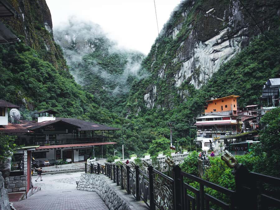 From Cusco: Sacred Valley & Machu Picchu 2-Day Tour by Train - Day 2 Machu Picchu: circuit 1/2/3 with a guide