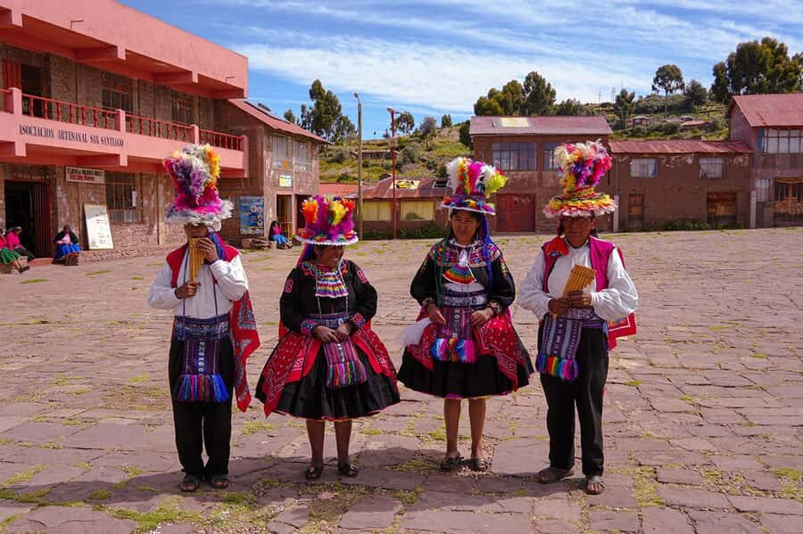 From Cusco: Titicaca Lake - Full day tour with sleeper bus - Who should book this Titicaca sleeper-bus tour (and who should skip it)