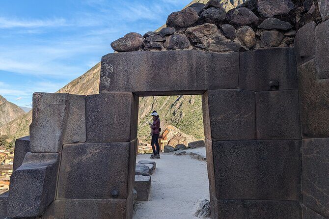 from Cusco:Chinchero,Moray & Salt Mines drop-off in Ollantaytambo - Chinchero archaeological site and textiles: a good first stop