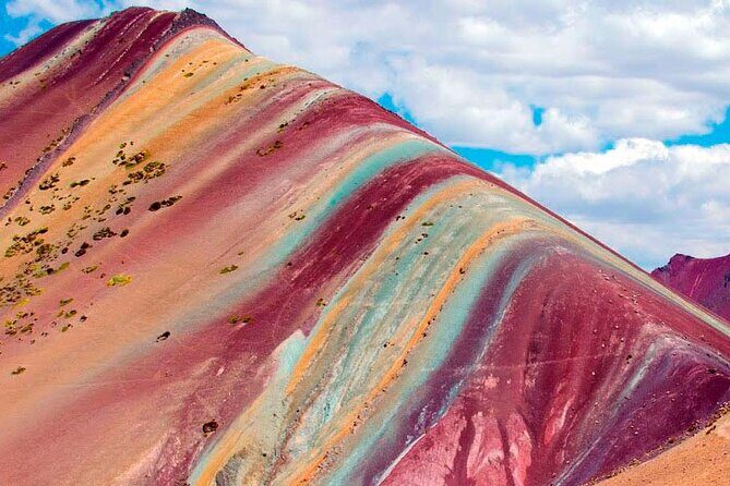 Full Day Guided Rainbow Mountain Tour in Peru - Reaching the Top: Guide Talk, Photos, and a Quick Reality Check