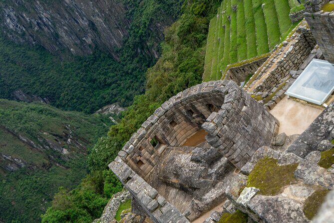 Full Day Guided Tour to Machu Picchu Transportation Included - Returning by train: Vilcanota Valley views and an evening back in Cusco