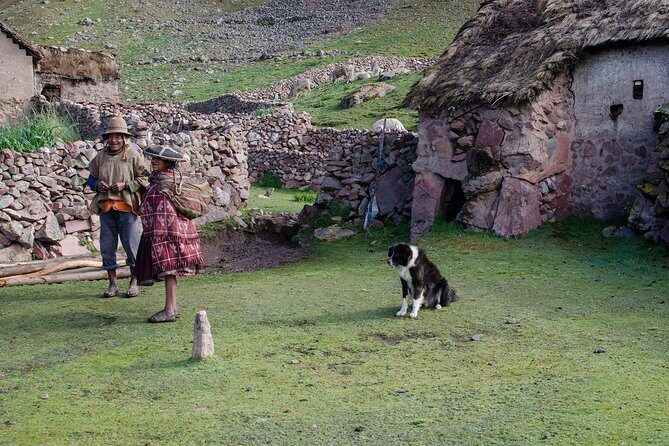 Full-Day Rainbow Mountain & Red Valley Small-Group Trek from Cusco - What to bring and how to survive the altitude hike