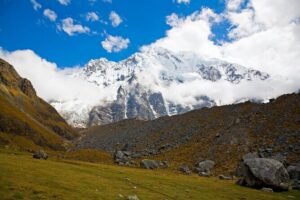 Full-Day Trek to Humantay Lake from Cusco with Guide - Cusco to Mollepata: the start of the route you’ll actually feel