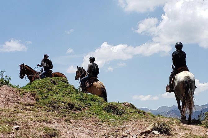 Horseback Tour in cusco to Temple of the Moon & Hidden temples - Hidden temples feel: why “less known” ruins can be better
