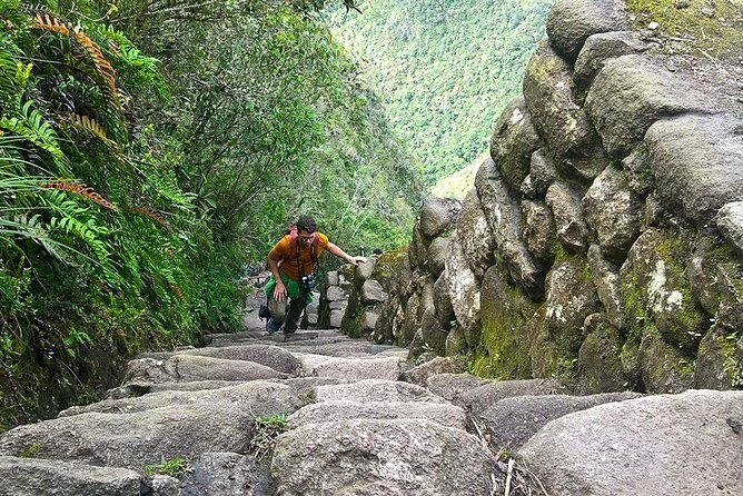 Huayna Picchu and Machu Picchu from Cusco Full day - Guided time at Machu Picchu: more than just walking the perimeter