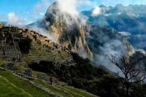 Inca Jungle Multi-Day Tour to Machu Picchu 4 DAYS - Day 1: Cusco to Santa María by Bike, Huamanmarca, and Vilcanota River Fun